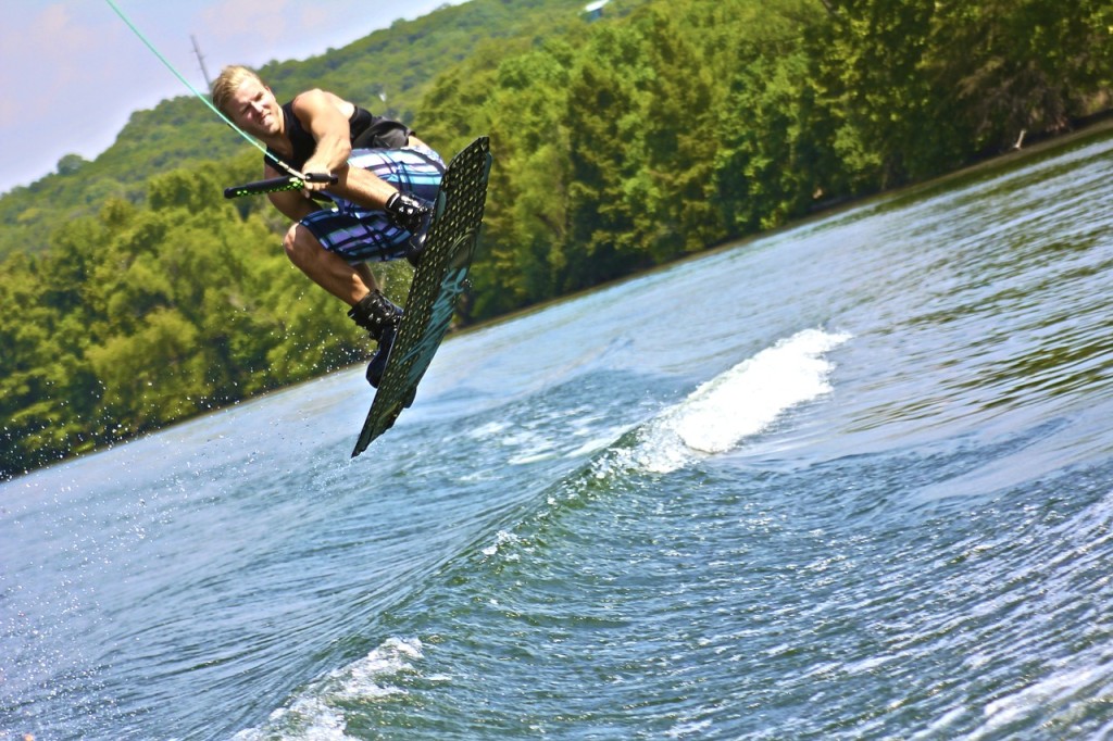 wakeboarding, pontoon living, ourdoor activity 